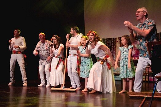 Danc Sing Show Image de la troupe Danc Sing Show. Sacha Rives